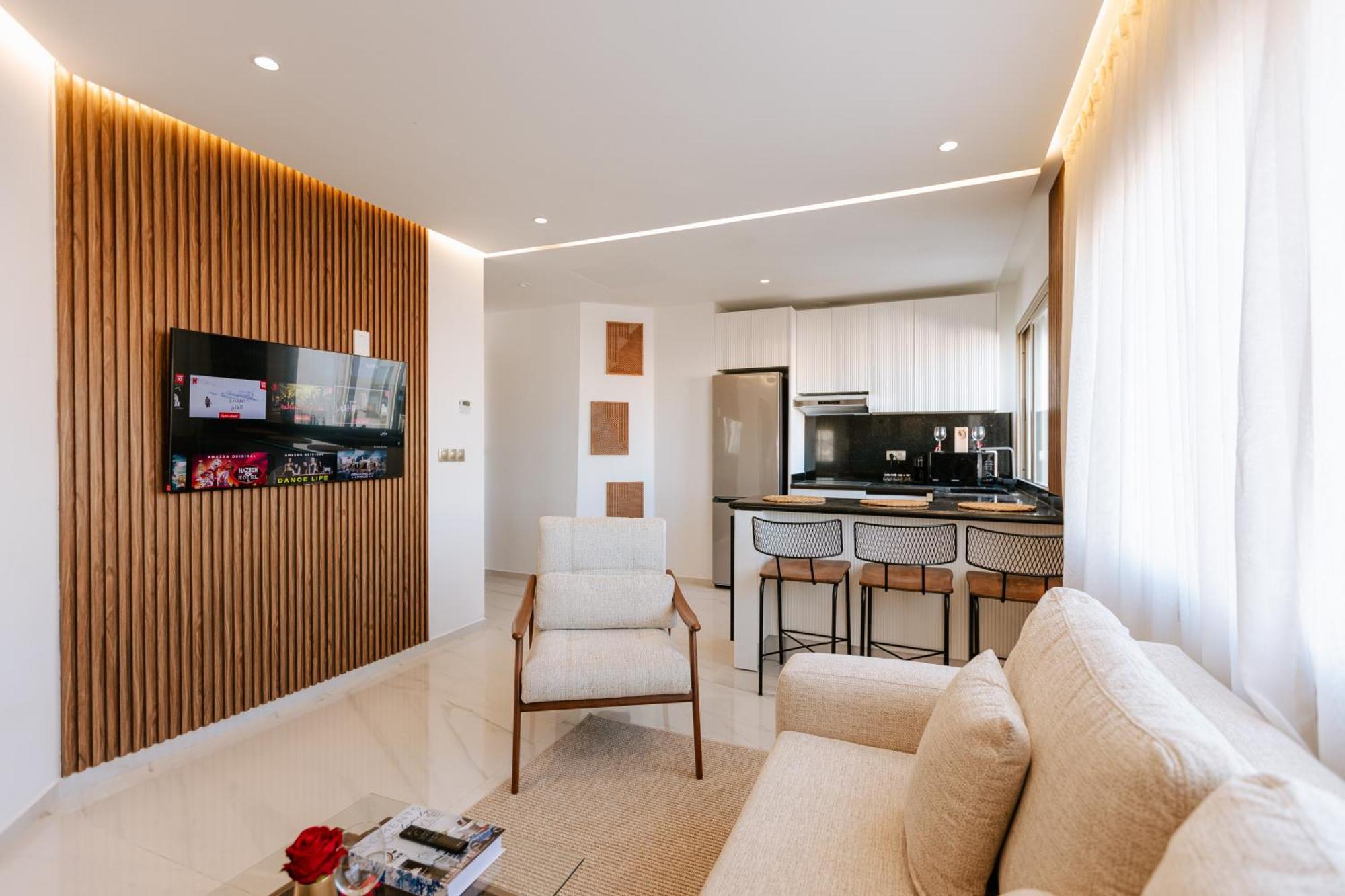 Marina View Residence Luxurious Studio Retreat With Stunning Ocean Views 1 Double Bedroom, 1 Convertible Couch 丹吉尔 外观 照片