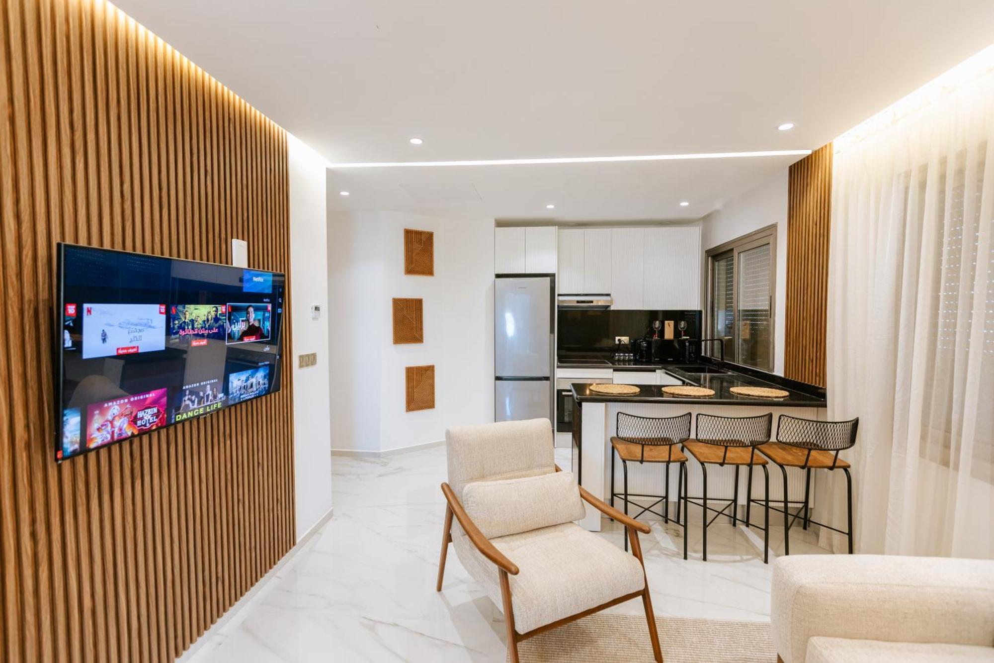 Marina View Residence Luxurious Studio Retreat With Stunning Ocean Views 1 Double Bedroom, 1 Convertible Couch 丹吉尔 外观 照片