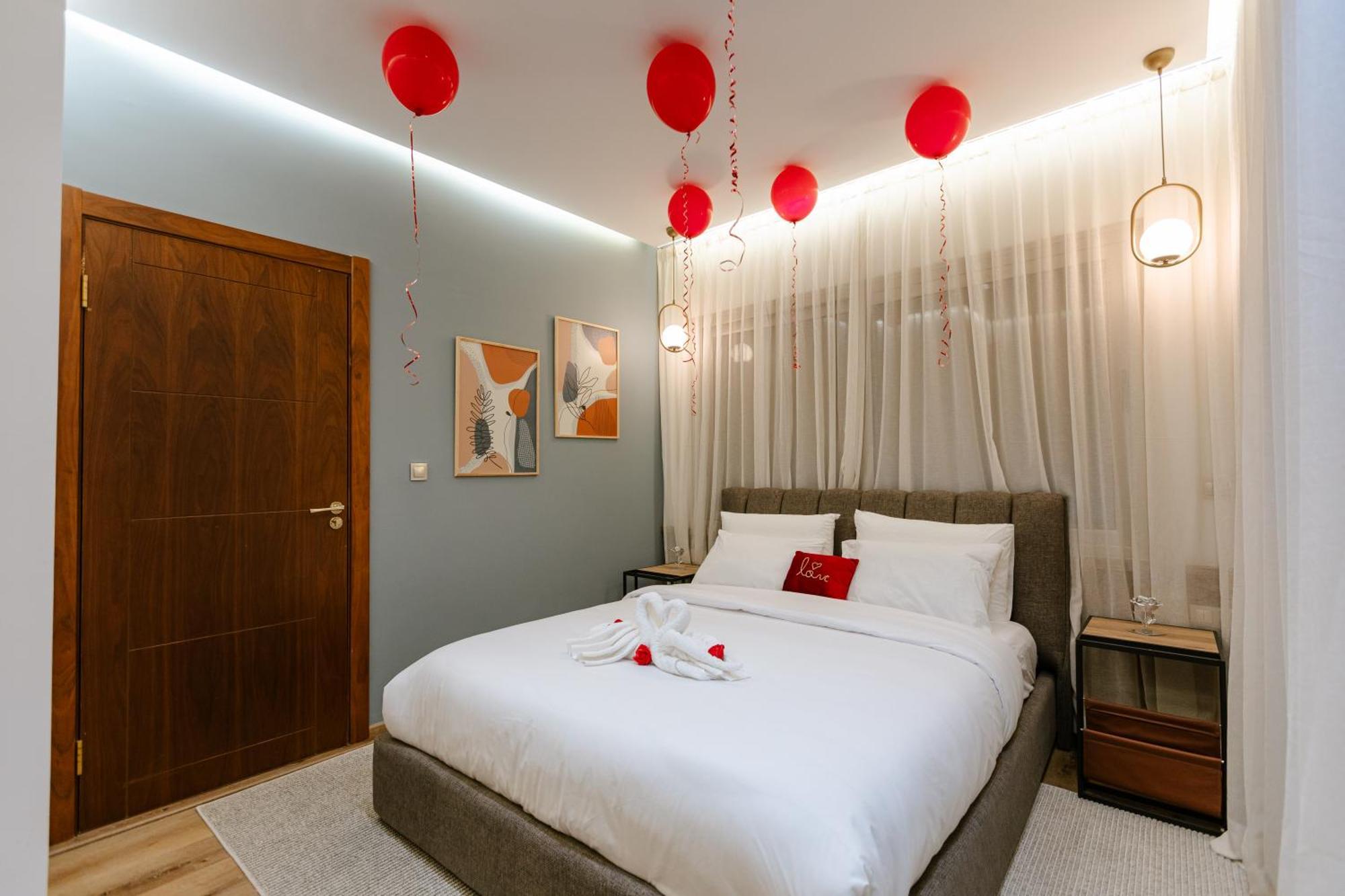 Marina View Residence Luxurious Studio Retreat With Stunning Ocean Views 1 Double Bedroom, 1 Convertible Couch 丹吉尔 外观 照片
